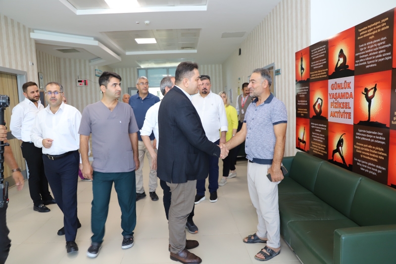 İl Sağlık Müdürü Solmaz; Suruç Devlet Hastanesini yerinde değerlendirdi.