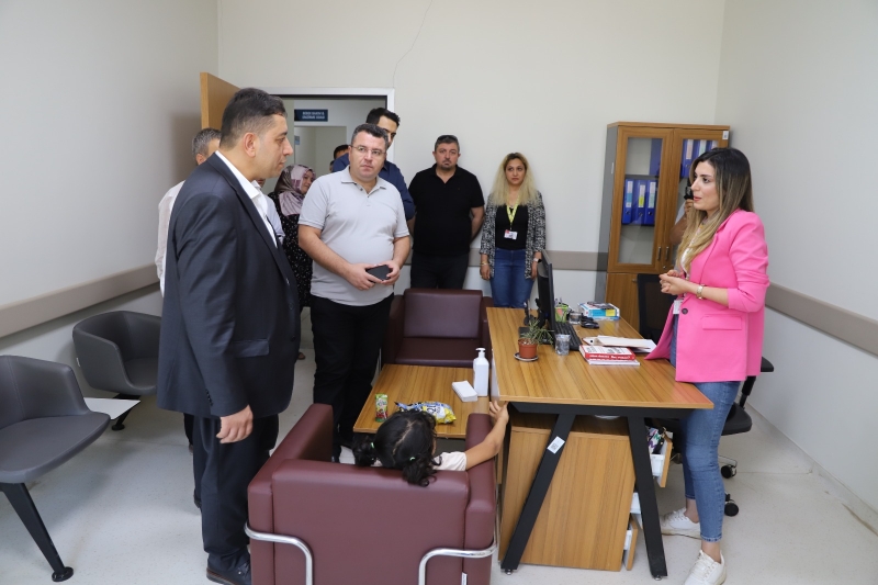 İlçelerimizden il merkezine hasta sevkini minimum seviyeye indirmek için çalışmalarımız devam ediyor.