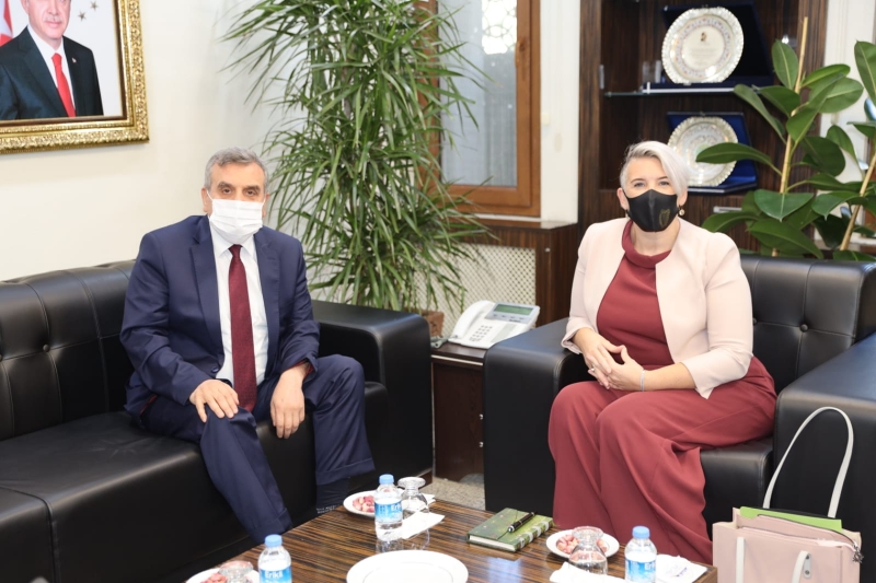 İRLANDA BÜYÜKELÇİSİ MCGUİNNESS'TEN BÜYÜKŞEHİR'E ZİYARET