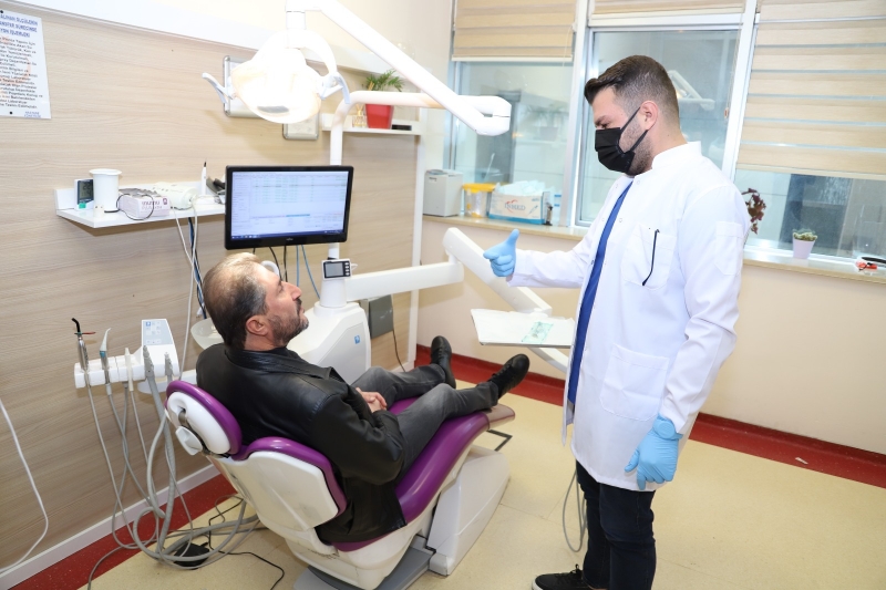 "İş ve sosyal yaşamımızda önemli bir problem olarak karşımıza çıkan Halitozis (Ağız Kokusu)"nedir?