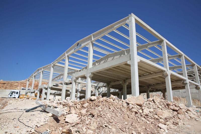 İSTİHDAMA KATKI SAĞLAYACAK FABRİKA YÜKSELİYOR