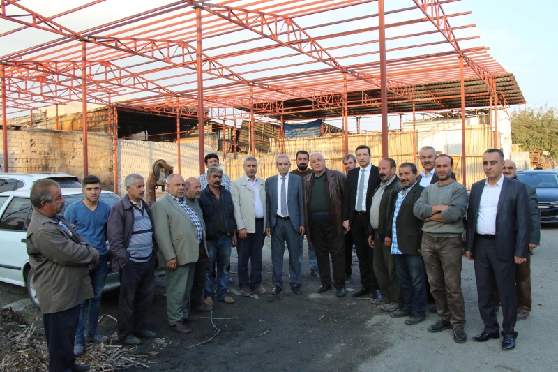 İşyerleri Yanan Oduncu Pazarı Esnafına Başkan Demirkol Sahip Çıktı