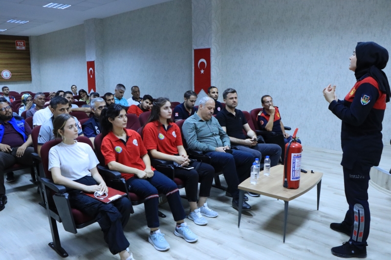 İTFAİYE’DEN ‘’HAYAT KURTARAN’’ EĞİTİM SEMİNERİ