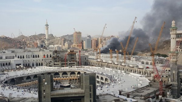 Kabe'deki şantiyede yangın çıktı