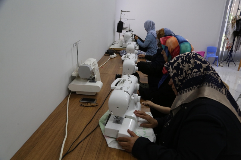 Kadınlar Haliliye Belediyesi İle Meslek Öğreniyor