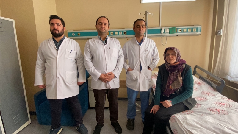 Kalp Kapağı Ameliyatsız Yöntemle Tedavi Ediliyor.