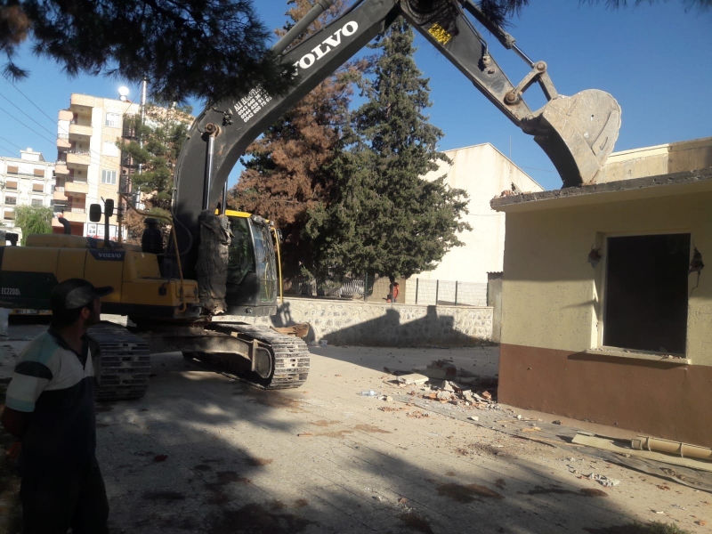 Karaköprü 1 Nolu ASM yenilenmek için yıkıldı.