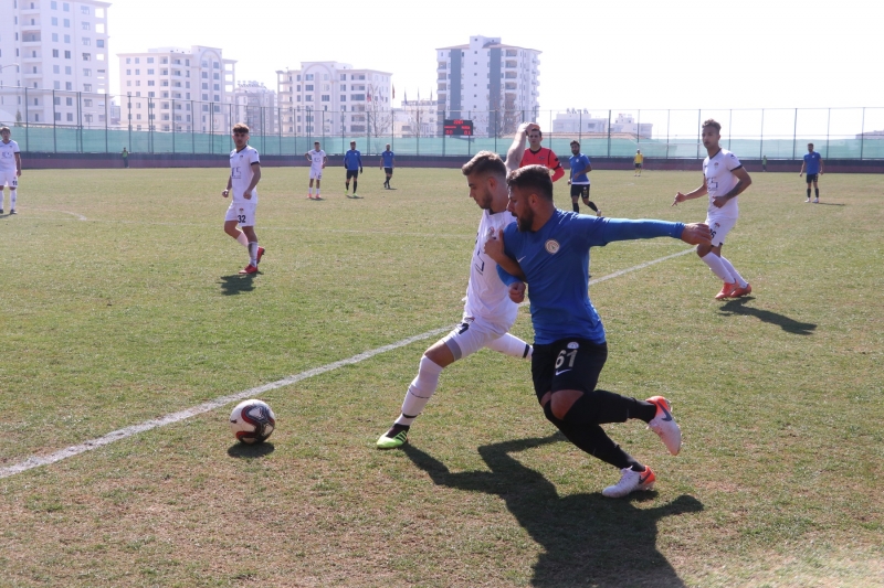 KARAKÖPRÜ 3 PUANI 3 GOLLE ALDI