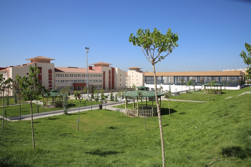 Karaköprü Başkan Baydilli İle Yeşilleniyor