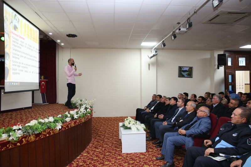 KARAKÖPRÜ BELEDİYESİ PERSONELİNE PSİKOLOJİK ŞİDDETE FARKINDALIK EĞİTİMİ