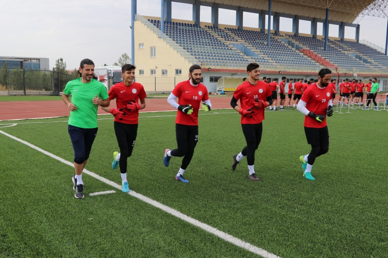 Karaköprü Belediyespor Artvin'e Hazırlanıyor