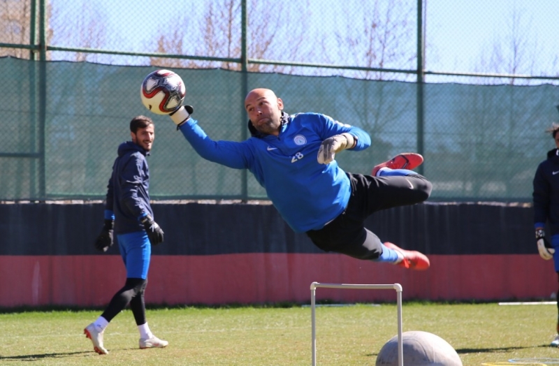 Karaköprü Belediyespor Sultanbeyli’yi bekliyor