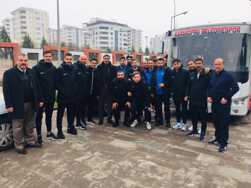 Karaköprü Belediyespor Kulüp Başkanı Kayral ve Yöneticilerden futbolculara çağrı;