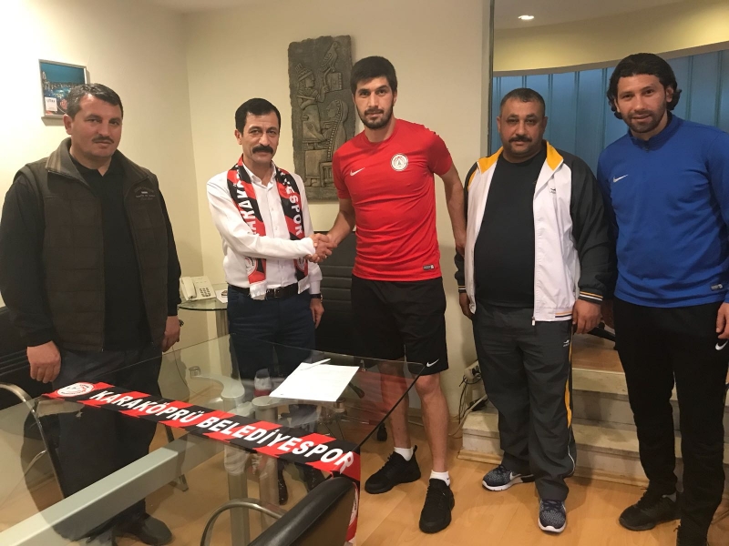 Karaköprü Belediyespor Savunmayı Sağlama Aldı
