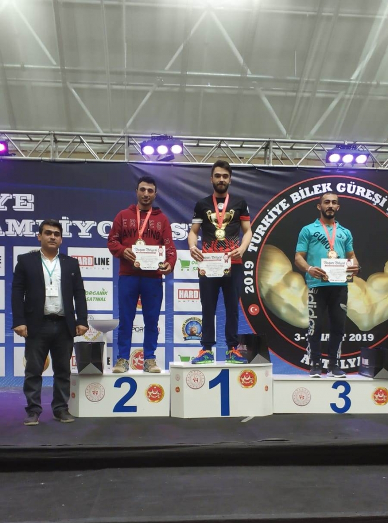 Karaköprü Gençlerinin Bileği Bükülmüyor