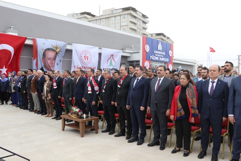 ​KARAKÖPRÜ KAPALI YÜZME HAVUZU HİZMETE AÇILDI