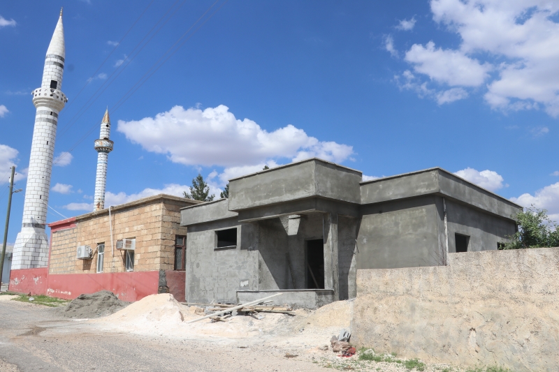 KARAKÖPRÜ KIRSALINDA YENİ ÇOK AMAÇLI SALONLAR YÜKSELİYOR