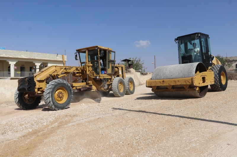 KARAKÖPRÜ KIRSALINDA YOLLAR KIŞA HAZIRLANIYOR