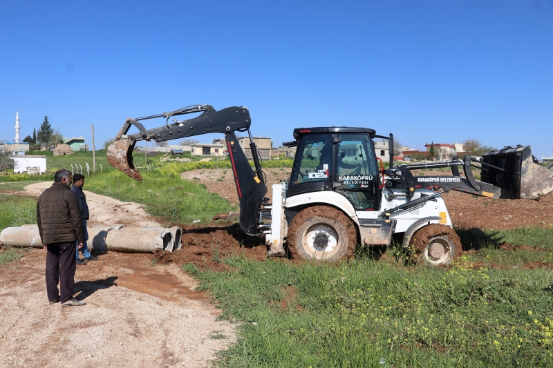KARAKÖPRÜ KIRSALINDA BOZUK YOL KALMIYOR