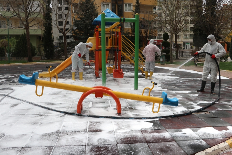 KARAKÖPRÜ KÖPÜKLÜ SU İLE YIKANIYOR