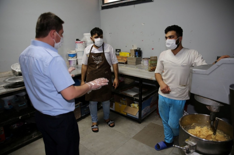 Karaköprü zabıtasından bayram denetimi