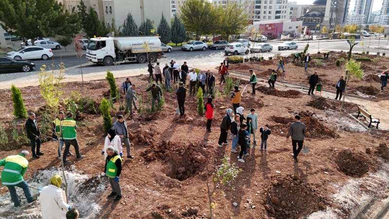 KARAKÖPRÜ’DE 11 KASIM MİLLİ AĞAÇLANDIRMA GÜNÜ ETKİNLİĞİ DÜZENLENDİ