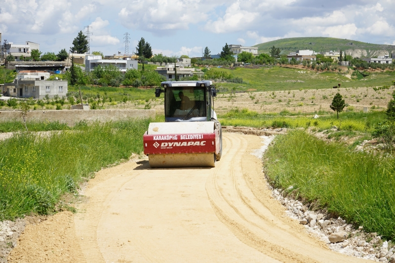 KARAKÖPRÜ’DE 3 KIRSAL MAHALLEDE YOL ÇALIŞMASI
