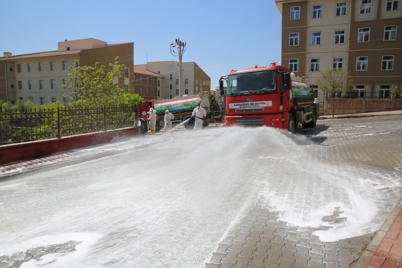 KARAKÖPRÜ’DE AKBAYIR MAHALLESİ DEZENFEKTE EDİLDİ