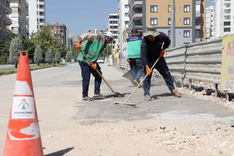 KARAKÖPRÜ’DE ALTYAPI SONRASI YOLLAR YENİLENİYOR