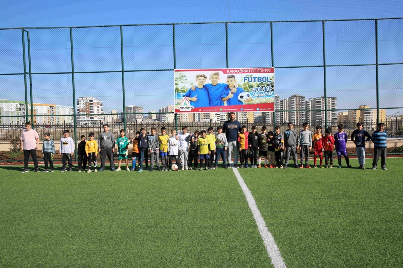 KARAKÖPRÜ’DE ÇOCUKLAR ARA TATİLİ SPORLA DEĞERLENDİRİYOR