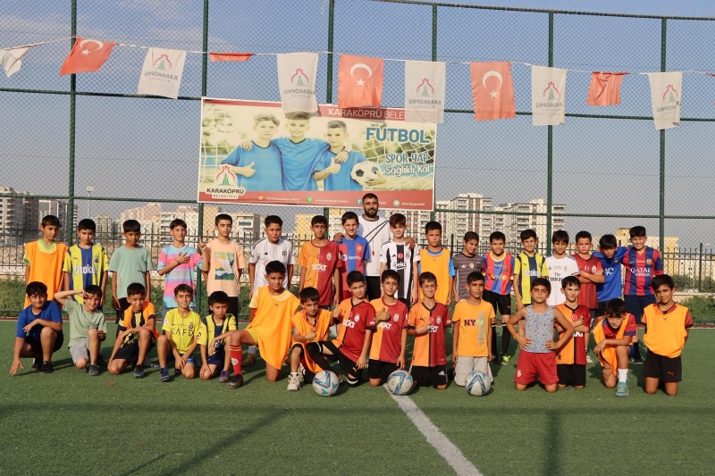 KARAKÖPRÜ’DE GELECEĞİN FUTBOLCULARI YETİŞİYOR