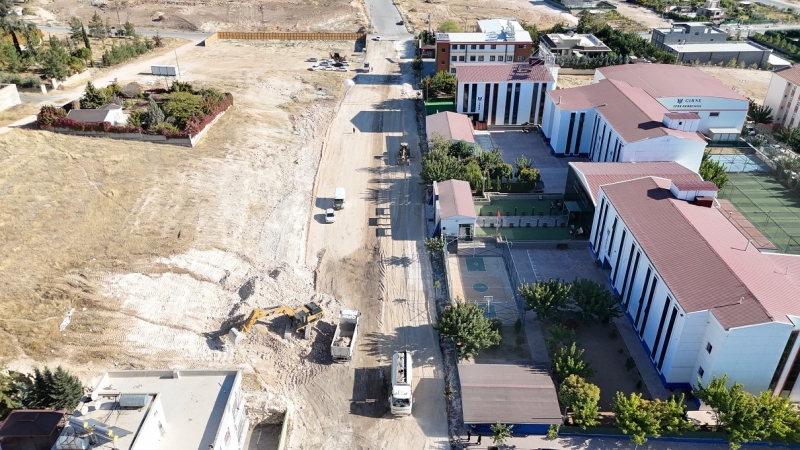 KARAKÖPRÜ’DE KALİTELİ YOLLAR İÇİN ÇALIŞMALAR SÜRÜYOR