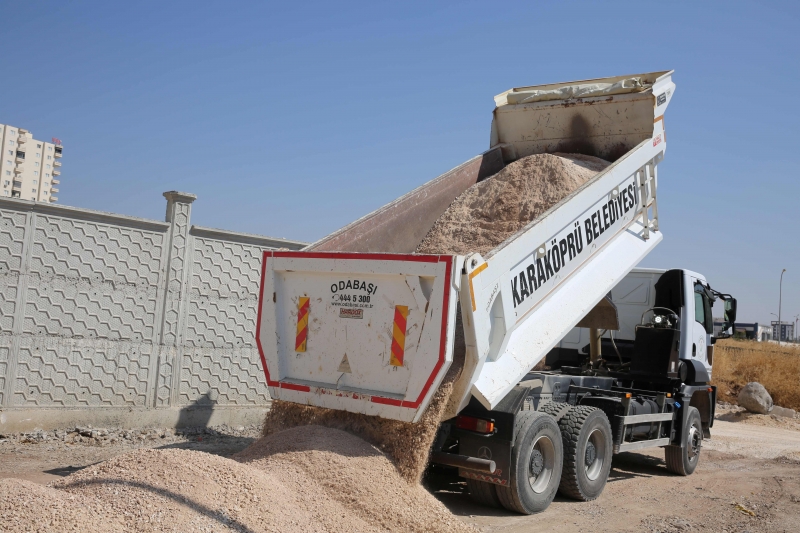 KARAKÖPRÜ'DE KONFORLU ULAŞIM İÇİN YENİ YOLLAR AÇILIYOR