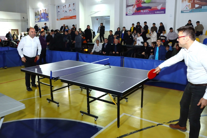KARAKÖPRÜ'DE MASA TENİSİ TURNUVASI BAŞLADI
