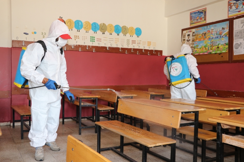KARAKÖPRÜ'DE OKULLAR DEZENFEKTE EDİLİYOR