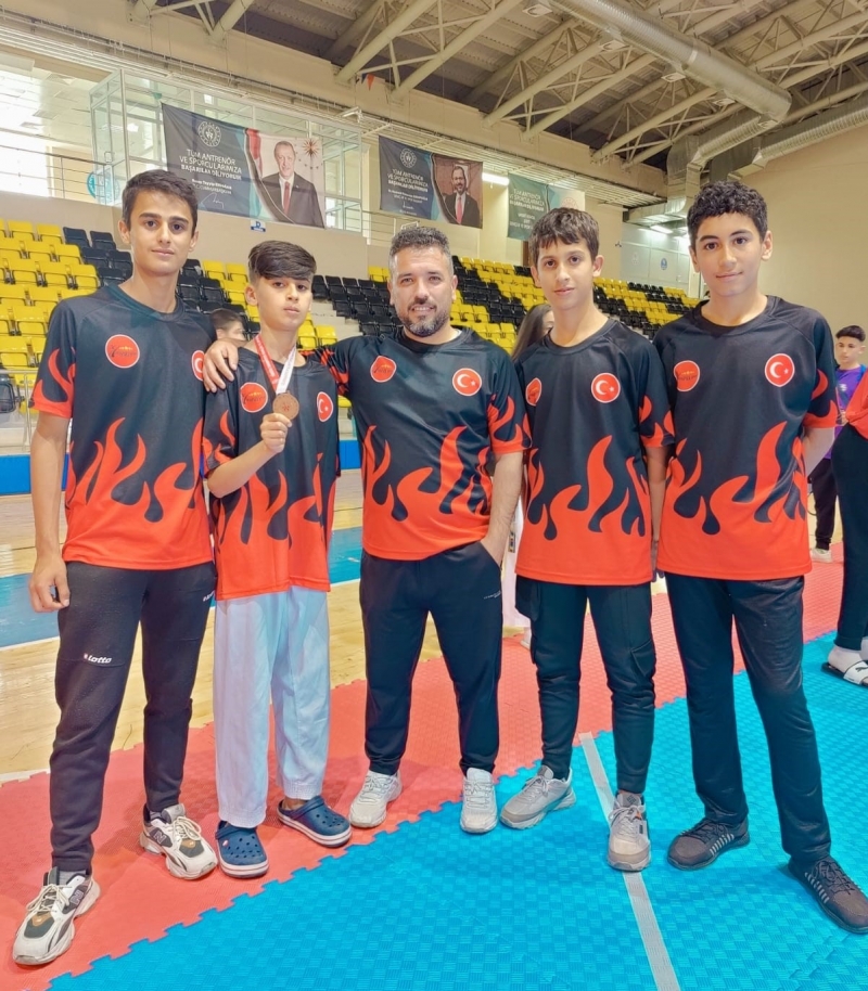 KARAKÖPRÜ’DE SPOR KURSLARINDA ŞAMPİYONLAR YETİŞİYOR