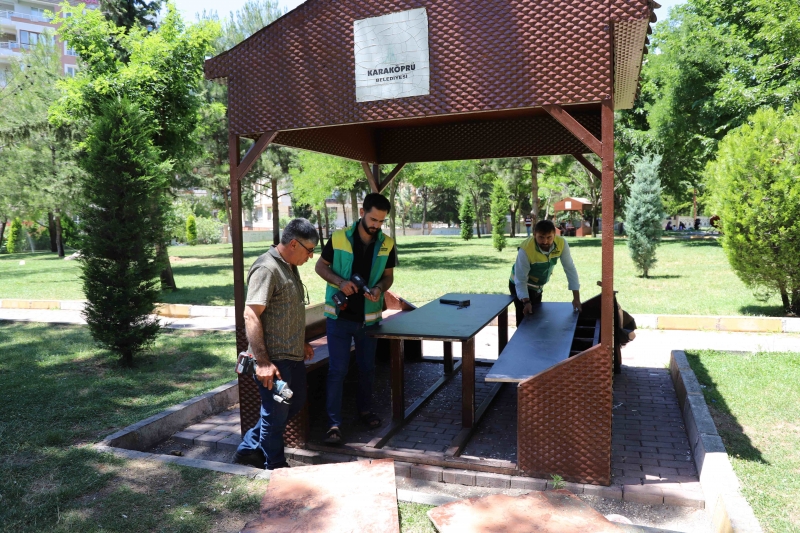 KARAKÖPRÜ'DE YEŞİL ALANLAR VATANDAŞLAR İÇİN YENİLENİYOR