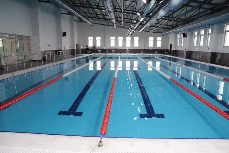 KARAKÖPRÜ’DE YÜZME HAVUZU AÇILIŞA HAZIRLANIYOR