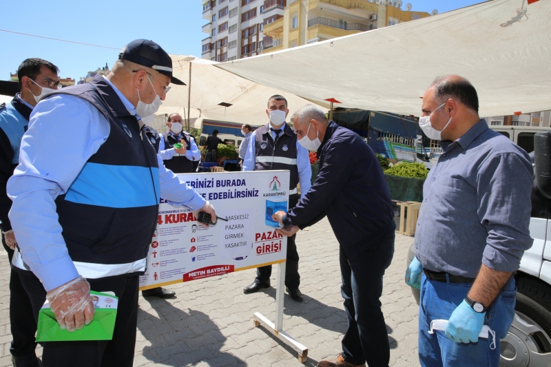 KARAKÖPRÜ’DE ZABITA PAZARLARDA MASKE DAĞITTI