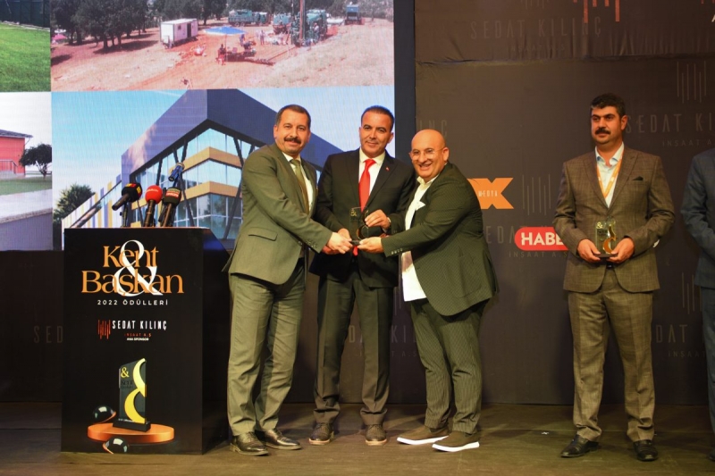 Karaöprü’de proje ödülü