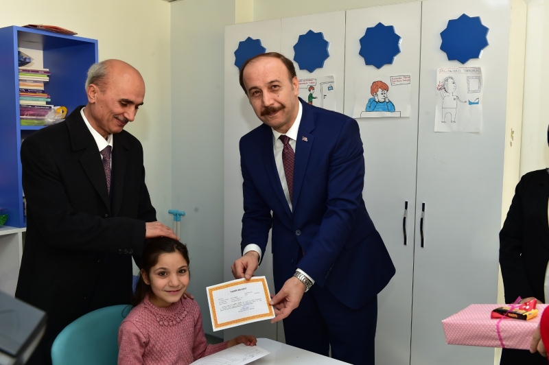 Karnelerini Vali Erin'den Aldılar