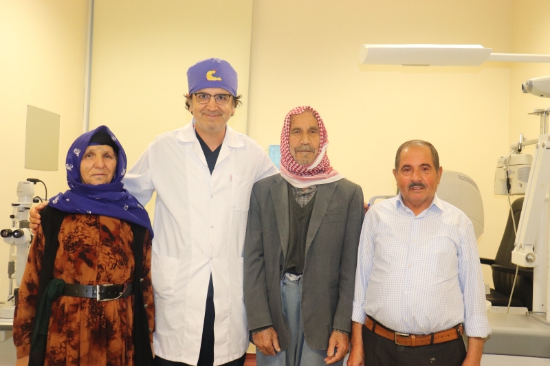 KATARAKT AMELİYATI, GÖRME KAYBI OLAN HASTALARIN YAŞAM KALİTESİNİ ARTIRIYOR”