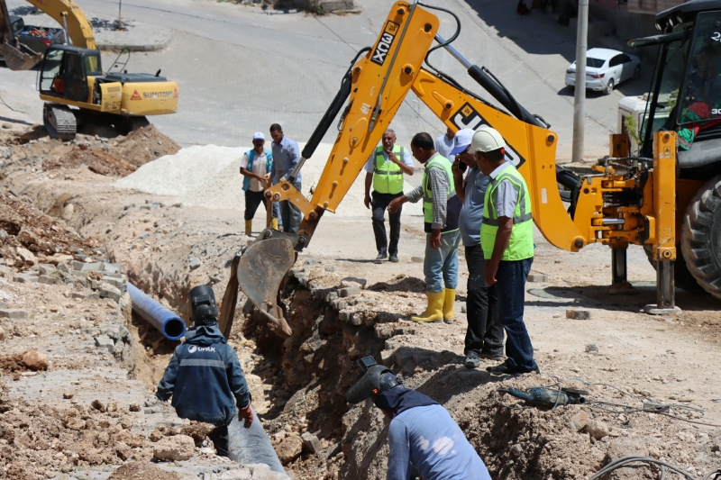 KESİNTİSİZ İÇME SUYU İÇİN HATLAR YENİLENİYOR