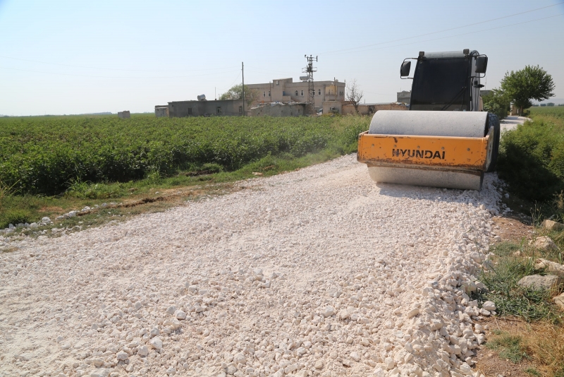 KIRSAL, HALİLİYE İLE ÇAMURSUZ YOLLARA KAVUŞUYOR