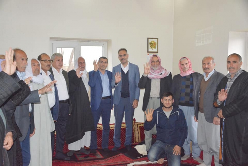 Kırsal Kuş'u Bağrına Bastı