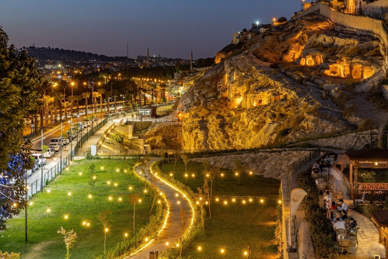 KIZILKOYUN ÇAY BAHÇESİ GECE BİR BAŞKA GÜZEL