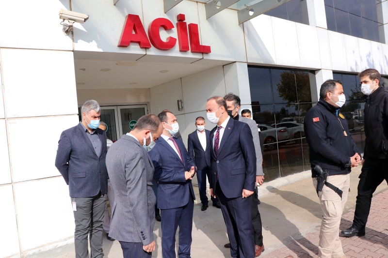 Korona virüs hastalarına hizmet verecek hastanede inceleme