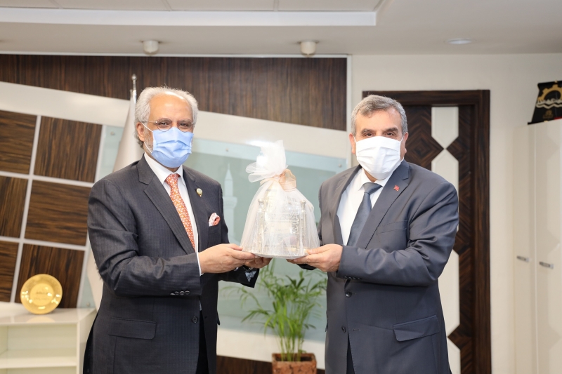 KUVEYT BÜYÜKELÇİSİ AL ZAWAWİ'DEN BÜYÜKŞEHİR'E ZİYARET