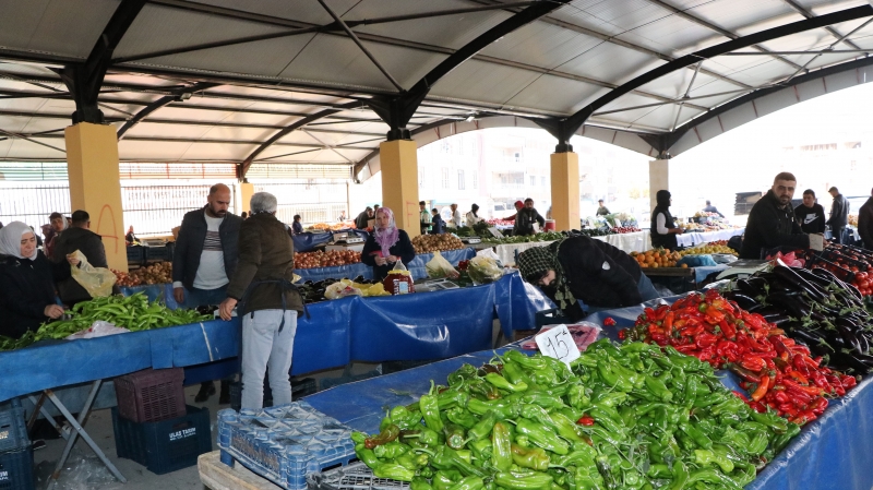 MAHALLE SAKİNLERİNİN TALEBİYDİ, BAŞKAN CANPOLAT HİZMETE SUNDU