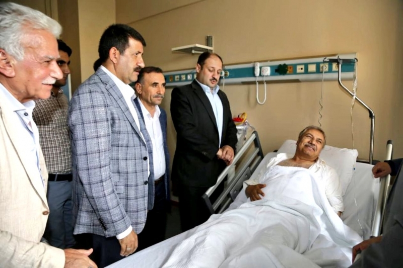 Mehmet Kasım Gülpınar bayramda da durmadı;